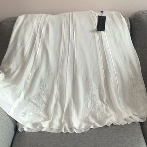 A-Line beautiful off white skirt